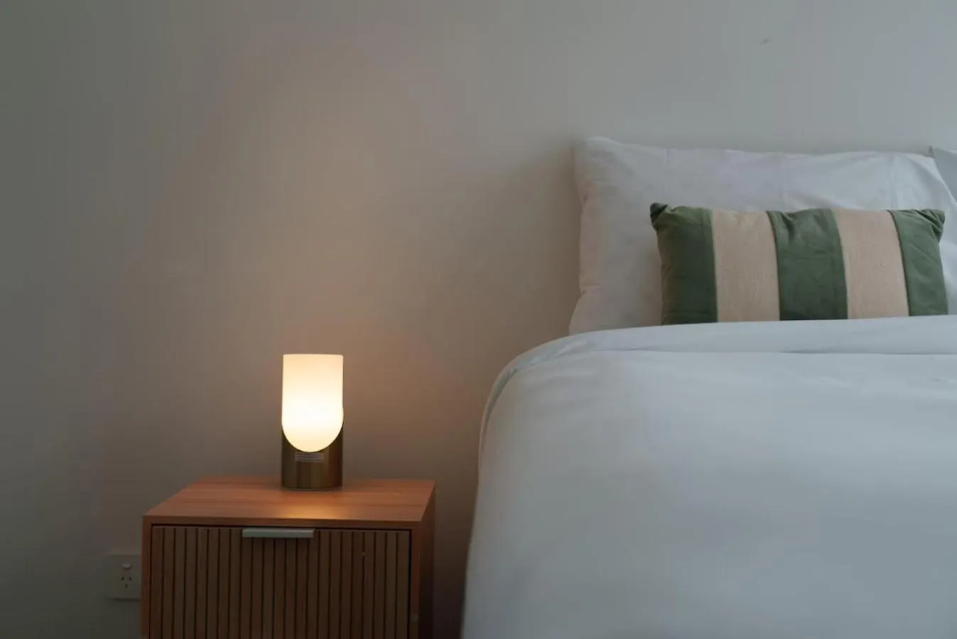 180M Terrace Spacious 2Beds Apt Near Shop And Beach Gold Coast Apartment